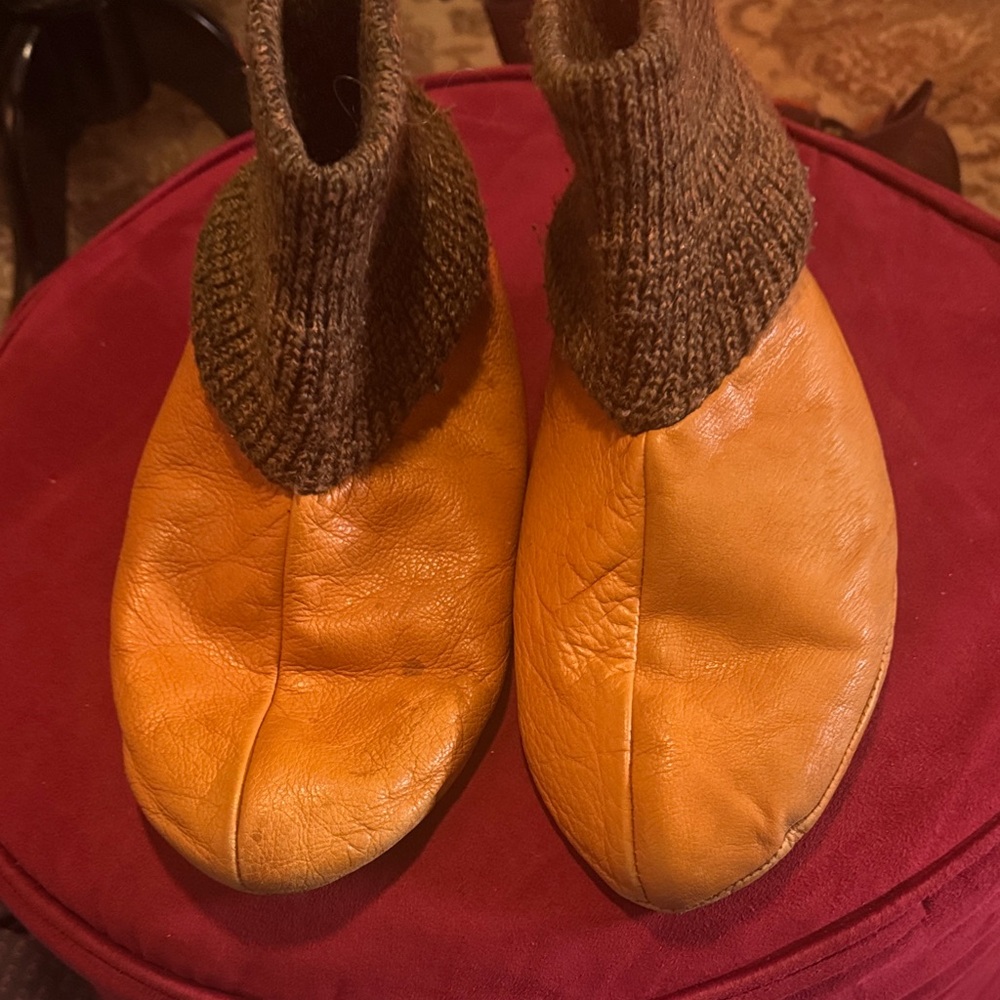 Men's Cozy Brown Leather Slippers